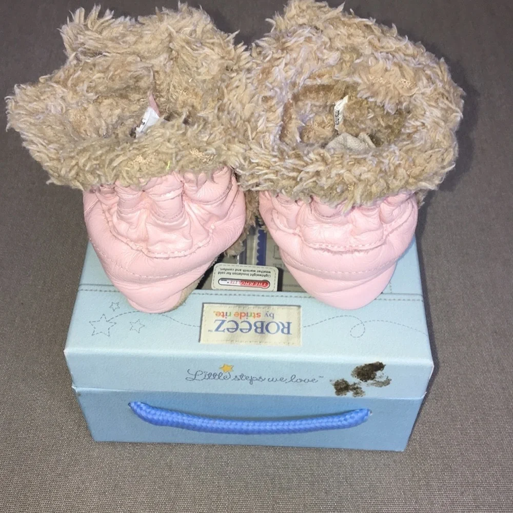Roobeez lil snow dayz fuschia euc